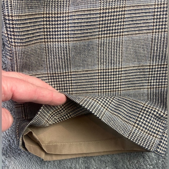 LL Bean Straight Leg Classic Fit plaid houndstooth pants - Picture 2 of 11